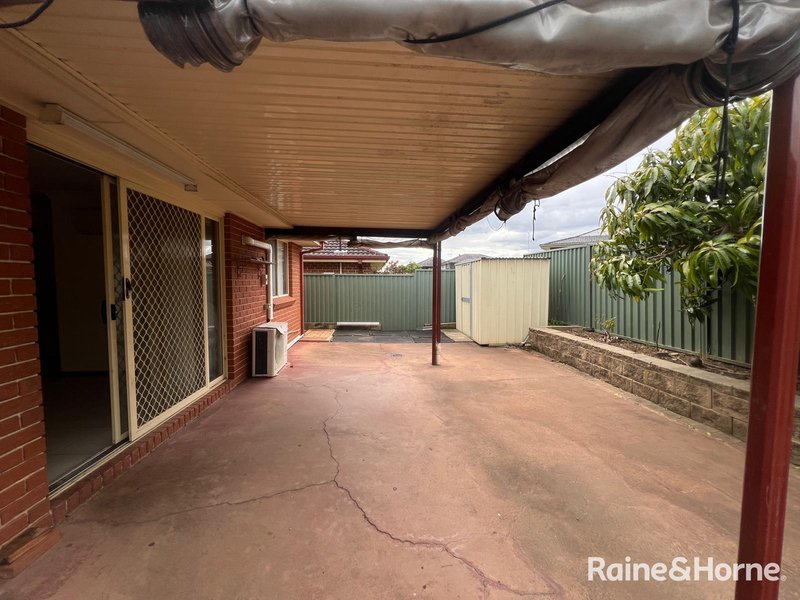 Photo - 19 Webb Place, Minto NSW 2566 - Image 7