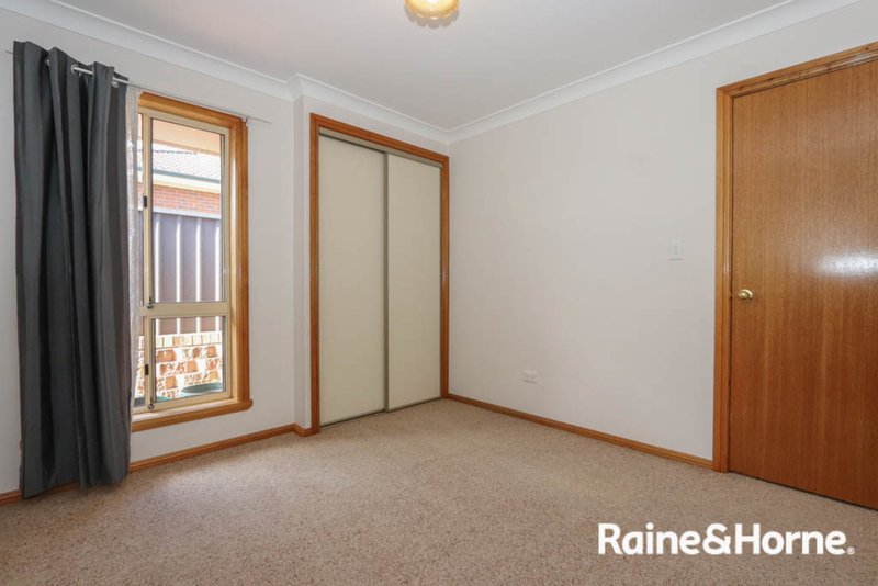 Photo - 19 Wentworth Drive, Kelso NSW 2795 - Image 8