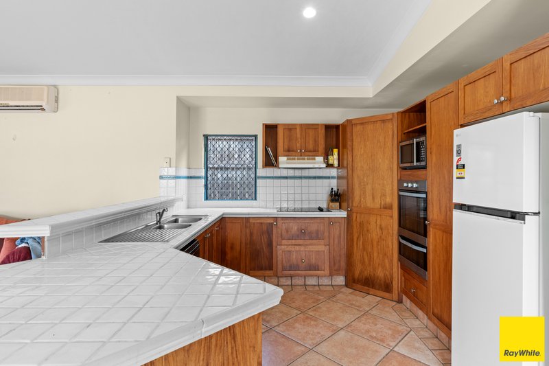Photo - 19 West Parkridge Drive, Brinsmead QLD 4870 - Image 3