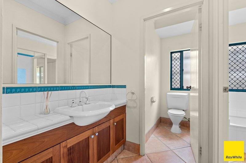 Photo - 19 West Parkridge Drive, Brinsmead QLD 4870 - Image 10