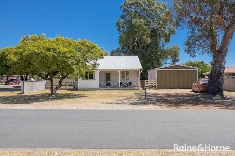 Photo - 19 West Road, Capel WA 6271 - Image 25