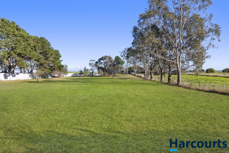 Photo - 19 Weston Street, Beeac VIC 3251 - Image 4