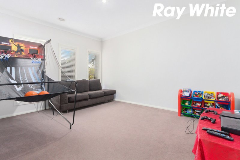 Photo - 19 Westwood Grove, Pakenham VIC 3810 - Image 10