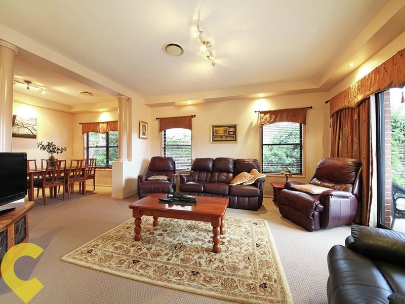 Photo - 19 Whittome Esplanade, Murrumba Downs QLD 4503 - Image 3