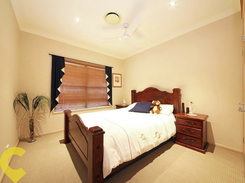 Photo - 19 Whittome Esplanade, Murrumba Downs QLD 4503 - Image 20