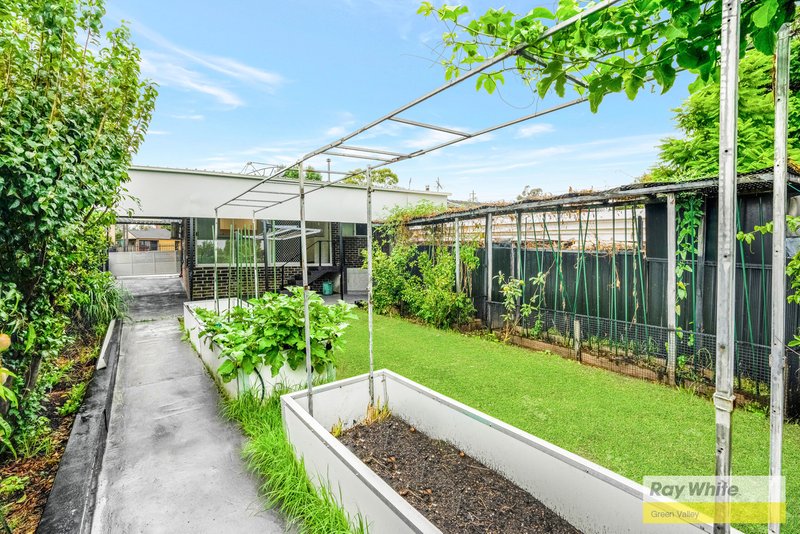 Photo - 19 Willandra Street, Miller NSW 2168 - Image 14