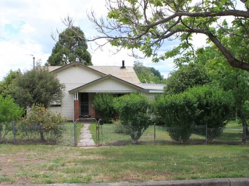 19 William Street, Tumbarumba NSW 2653