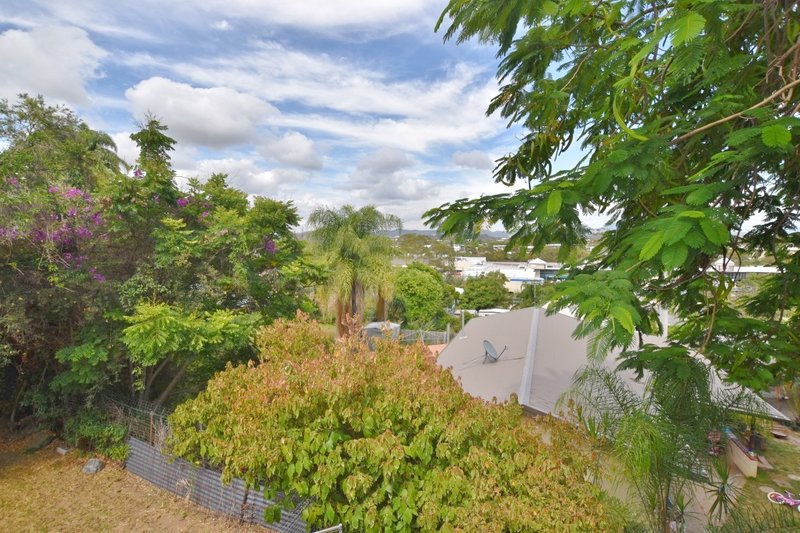 Photo - 19 Williamson Street, West Gladstone QLD 4680 - Image 14