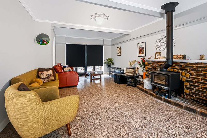 Photo - 19 Willow Road West , Redbank Plains QLD 4301 - Image 2