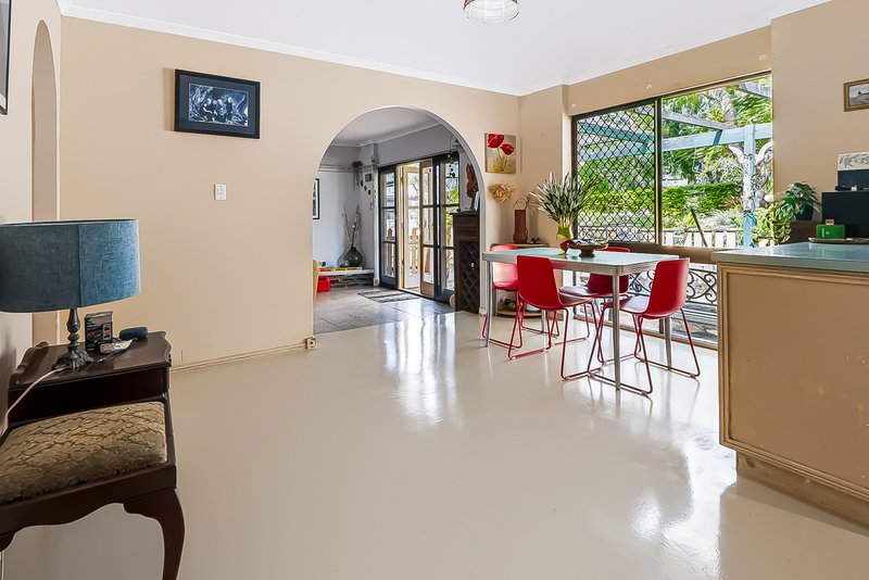 Photo - 19 Willow Road West , Redbank Plains QLD 4301 - Image 6