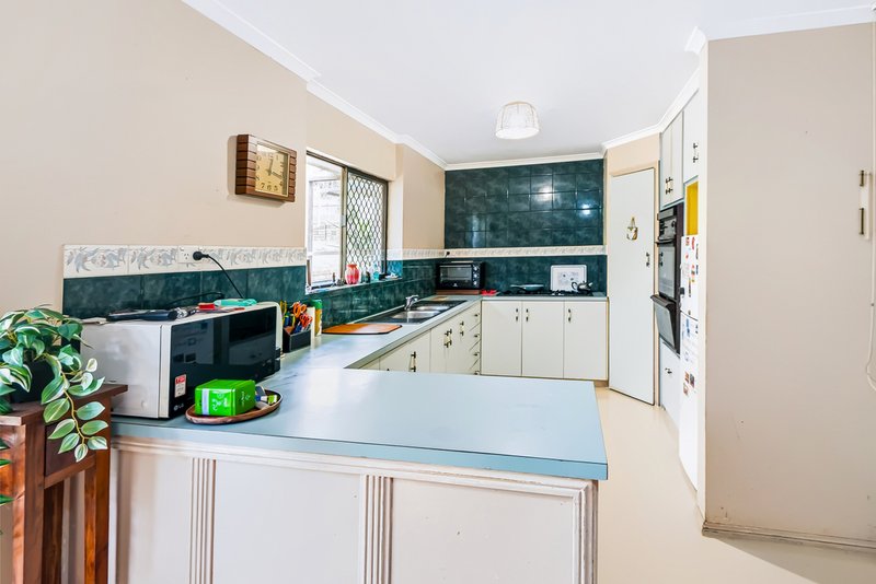 Photo - 19 Willow Road West , Redbank Plains QLD 4301 - Image 7