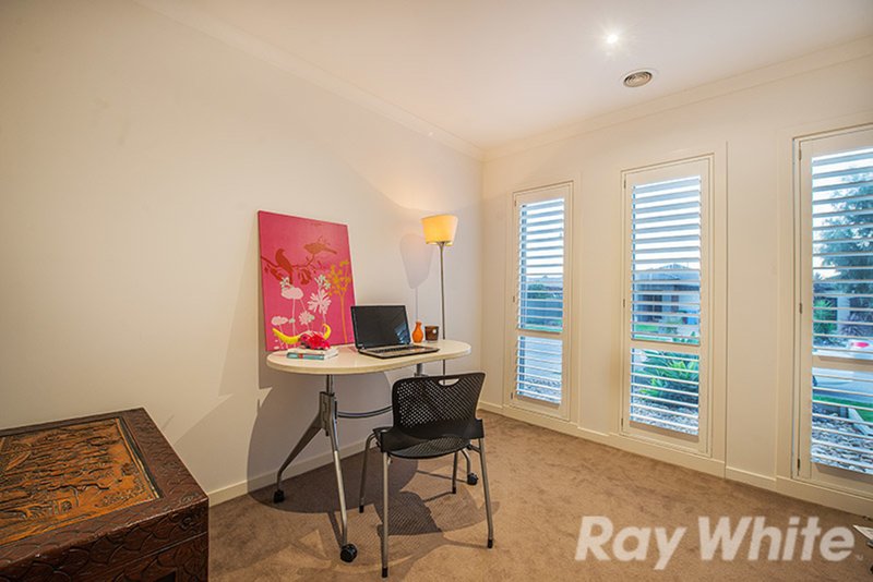 Photo - 19 Willowdale Drive, Cranbourne North VIC 3977 - Image 14