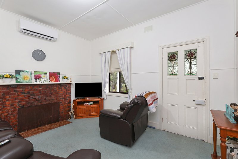 Photo - 19 Wilson Street, Terang VIC 3264 - Image 3