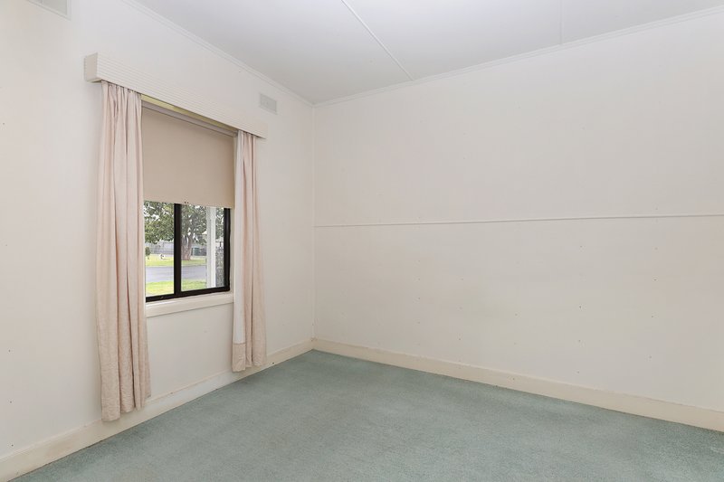 Photo - 19 Wilson Street, Terang VIC 3264 - Image 6