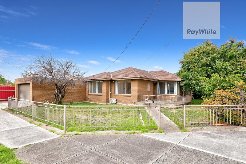 19 Windermere Cres , Gladstone Park VIC 3043