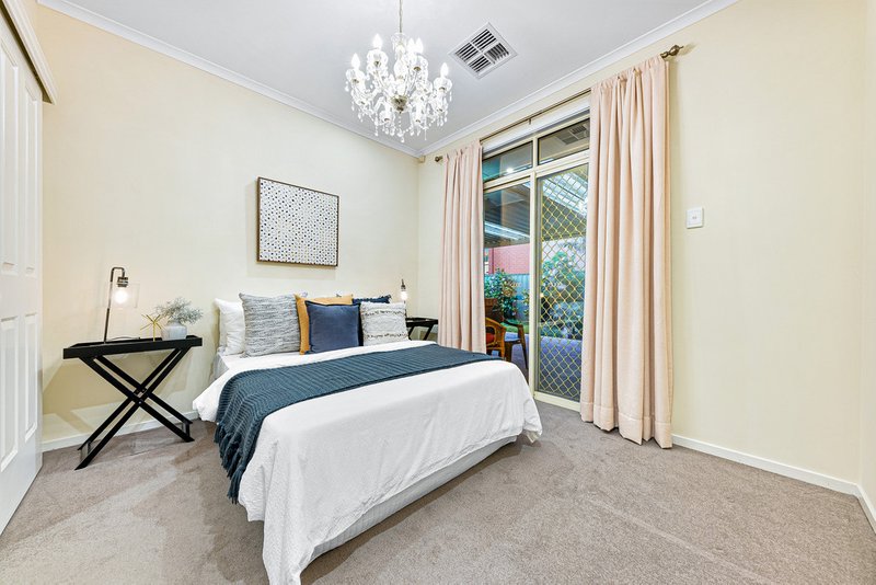 Photo - 19 Windermere Crescent, Mawson Lakes SA 5095 - Image 15