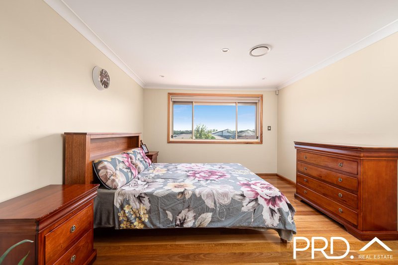 Photo - 19 Windermere Crescent, Panania NSW 2213 - Image 5