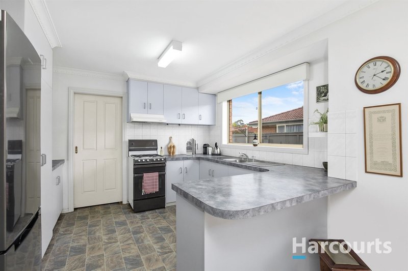 Photo - 1/9 Winter Street, Redan VIC 3350 - Image 6