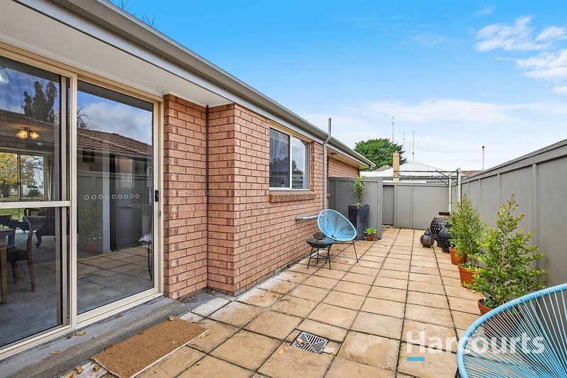 Photo - 1/9 Winter Street, Redan VIC 3350 - Image 10