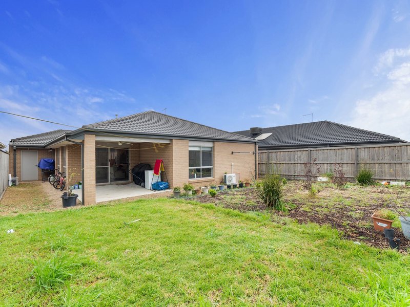 Photo - 19 Wistow Chase, Wollert VIC 3750 - Image 11