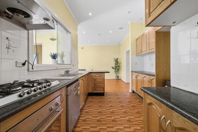 Photo - 19 Wonga Street, Strathfield NSW 2135 - Image 10