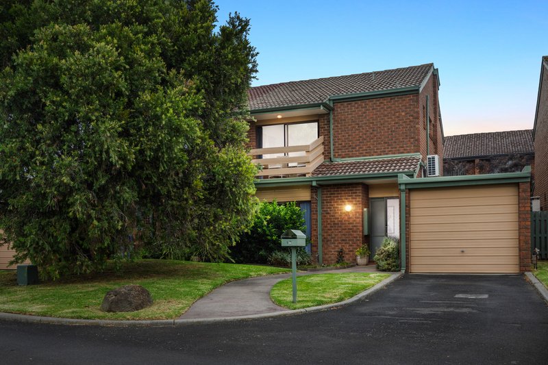 Photo - 19 Woodland Drive, Cheltenham VIC 3192 - Image 5