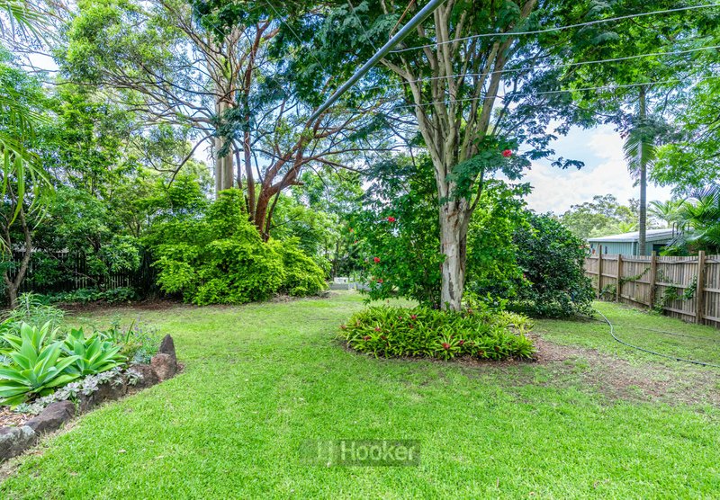 Photo - 19 Woodview Street, Browns Plains QLD 4118 - Image 14