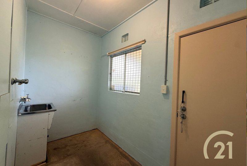 Photo - 19 Wordsworth Avenue, Leumeah NSW 2560 - Image 10