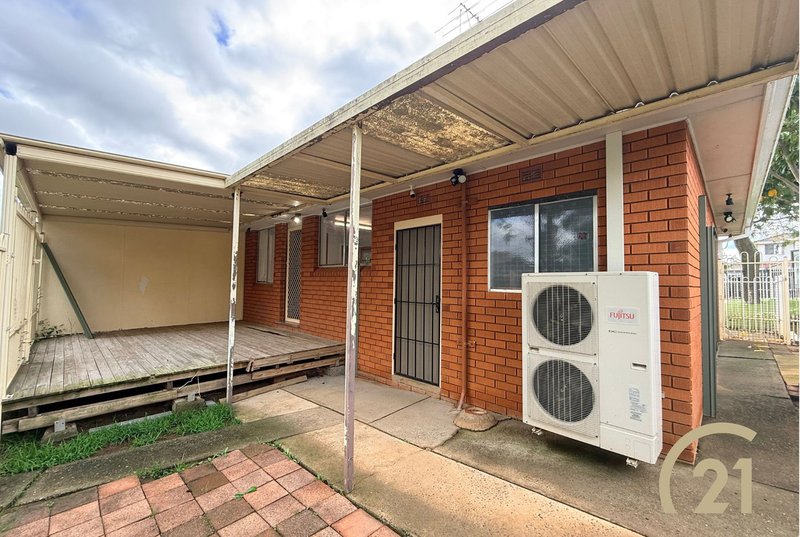 Photo - 19 Wordsworth Avenue, Leumeah NSW 2560 - Image 11