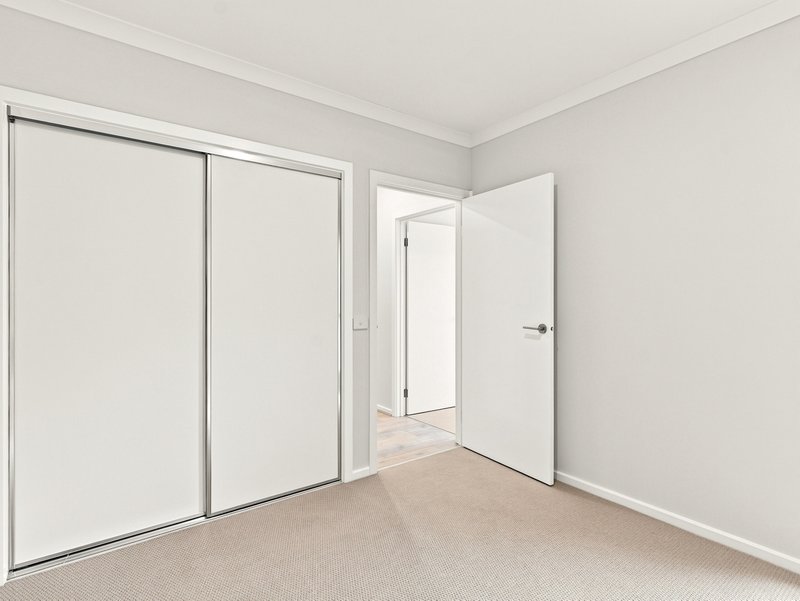 Photo - 19 Wymar Circuit, Tarneit VIC 3029 - Image 11