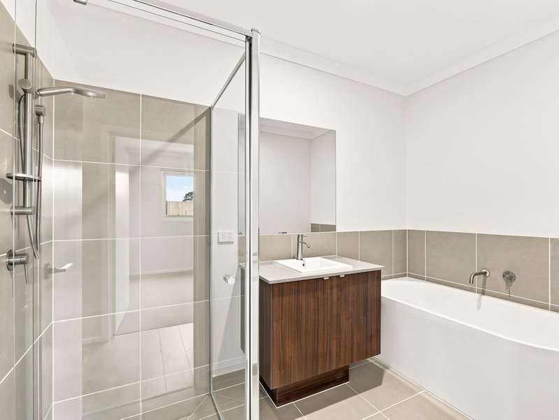 Photo - 19 Wymar Circuit, Tarneit VIC 3029 - Image 18