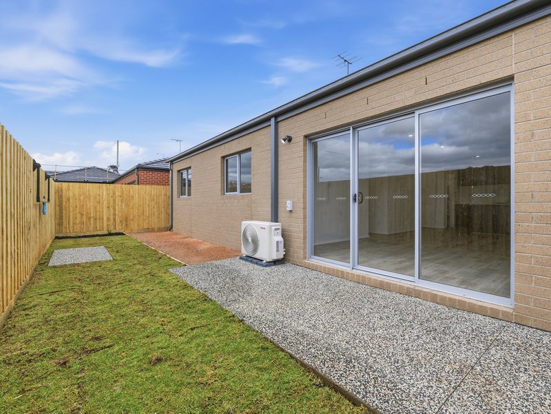 Photo - 19 Wymar Circuit, Tarneit VIC 3029 - Image 22
