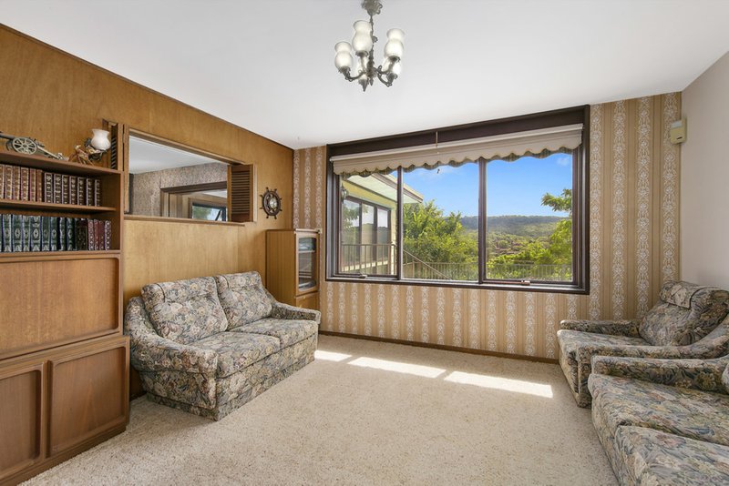 Photo - 19 Yallaroi Road, Narraweena NSW 2099 - Image 4