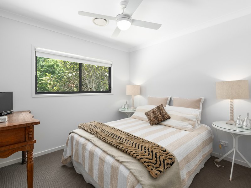 Photo - 19 Yarawa Street, Kenmore QLD 4069 - Image 17