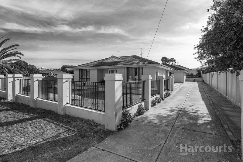 19 Yaringa Street, Golden Bay WA 6174