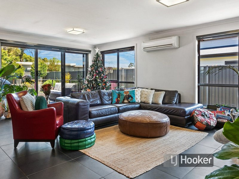 Photo - 19 York Street, Wynyard TAS 7325 - Image 5