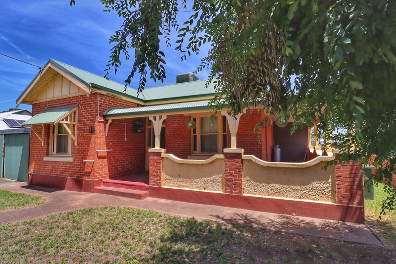 Photo - 19 Young Road, , Cowra NSW 2794 - Image 2
