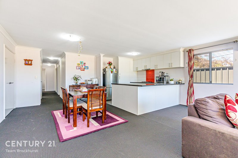 Photo - 190 Balfour Street, Huntingdale WA 6110 - Image 5