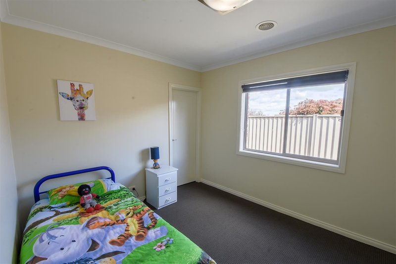 Photo - 190 Barnes Boulevard, Horsham VIC 3400 - Image 15