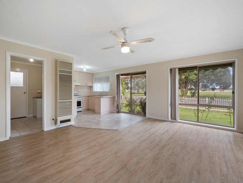 Photo - 1/90 Clarke Street, Benalla VIC 3672 - Image 7