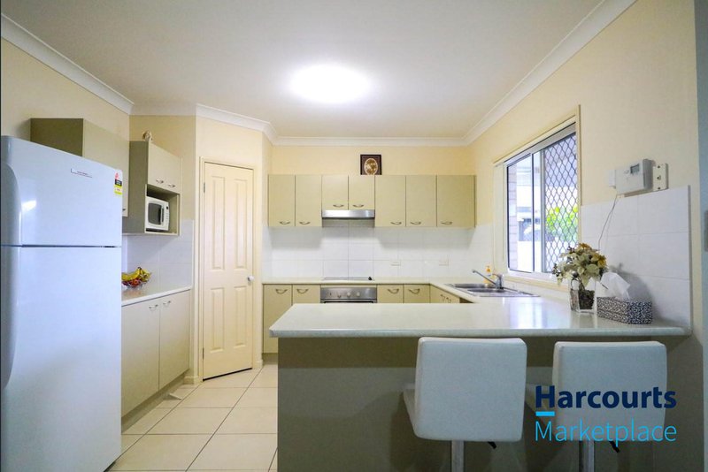 Photo - 190 Macquarie Way, Drewvale QLD 4116 - Image 3