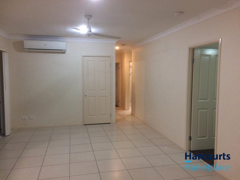 Photo - 190 Macquarie Way, Drewvale QLD 4116 - Image 5