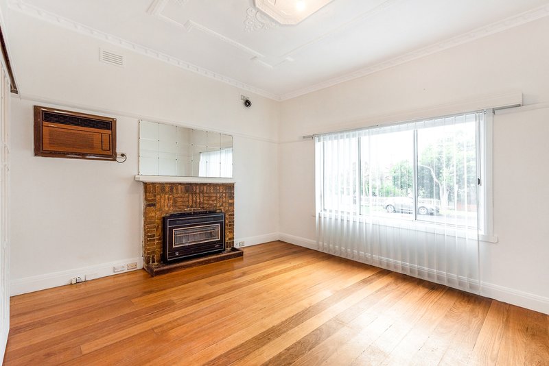 Photo - 190 Smith Street, Thornbury VIC 3071 - Image 3