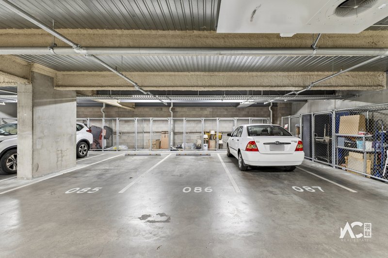 Photo - 1901/29 Angas Street, Adelaide SA 5000 - Image 9