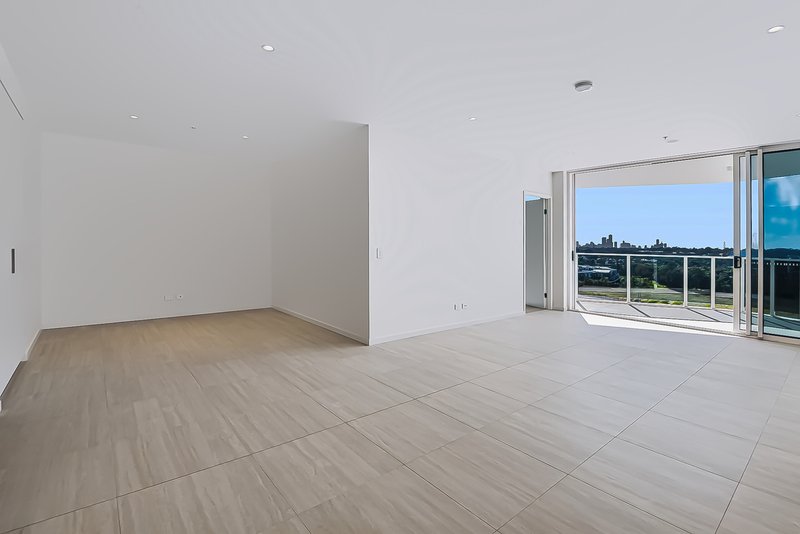Photo - 1902/116 Laver Drive, Robina QLD 4226 - Image 13