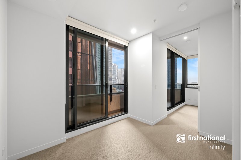 Photo - 1903/410 Elizabeth Street, Melbourne VIC 3000 - Image 3