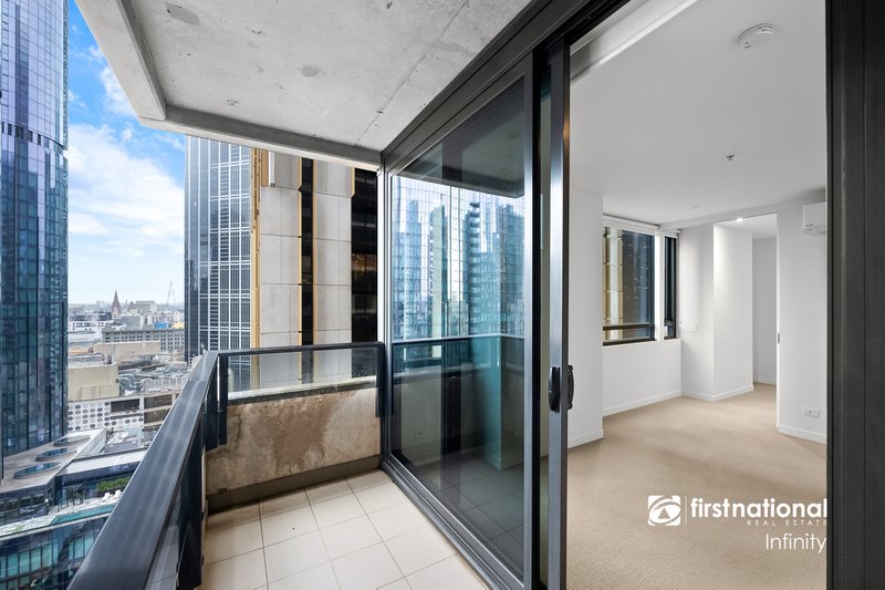 Photo - 1903/410 Elizabeth Street, Melbourne VIC 3000 - Image 4