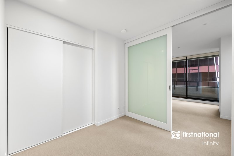 Photo - 1903/410 Elizabeth Street, Melbourne VIC 3000 - Image 8