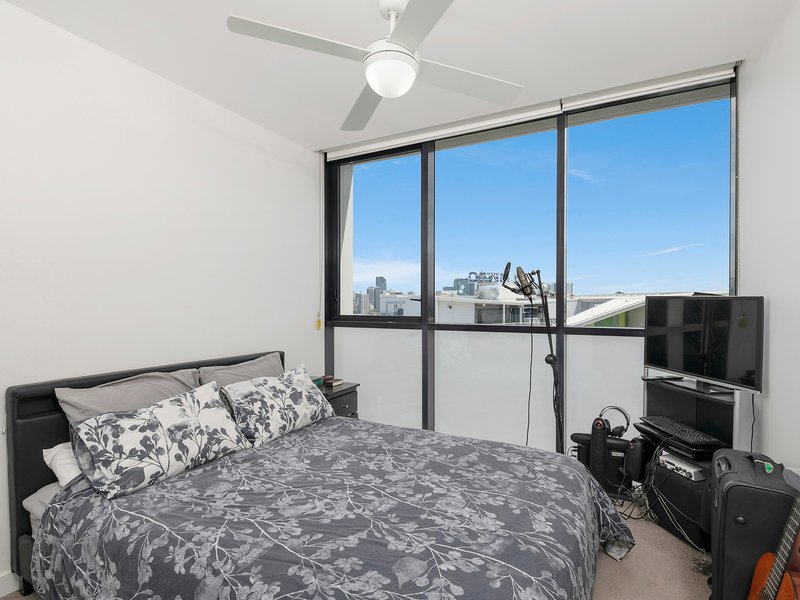 Photo - 1904/10 Trinity Street, Fortitude Valley QLD 4006 - Image 8