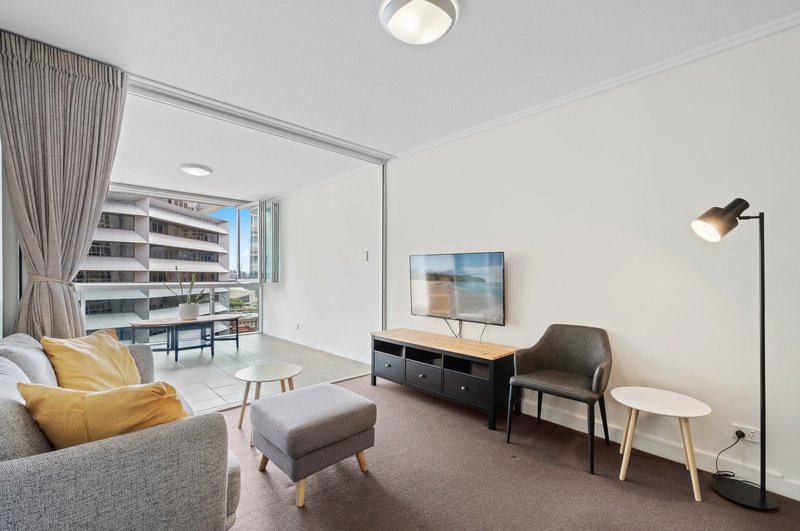 Photo - 1905/108 Albert Street, Brisbane City QLD 4000 - Image 2